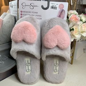 Jessica Simpson slippers